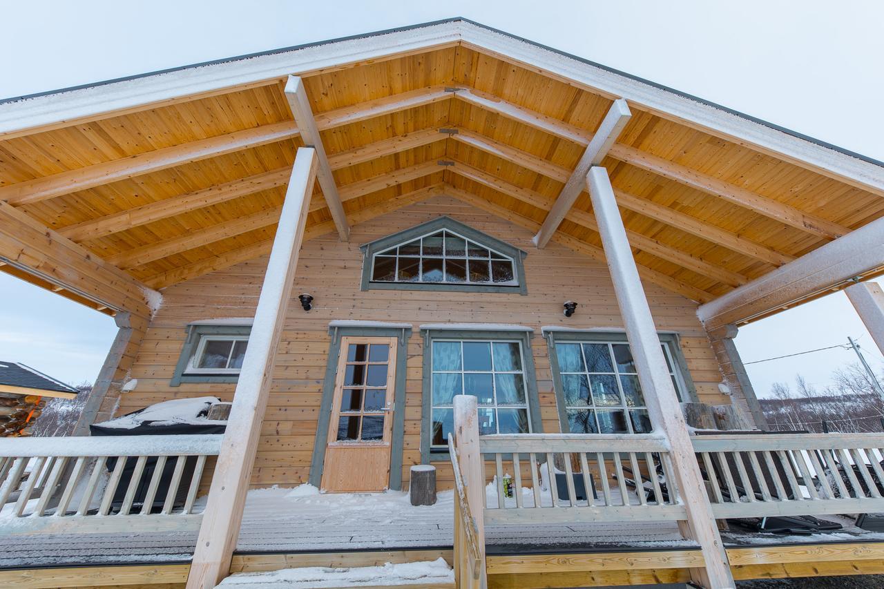 Arctic Aurora Borealis Cottages Nuorgam Exterior photo